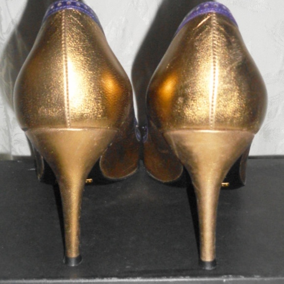 DOLCE & GABBANA Bronze Pointy Toe Pumps 38 8 - Picture 3 of 6
